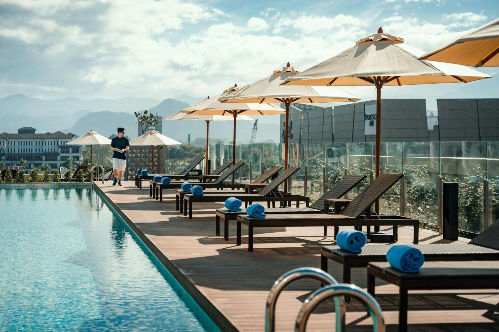 Ac Hotel By Marriott ايبوه المظهر الخارجي الصورة
